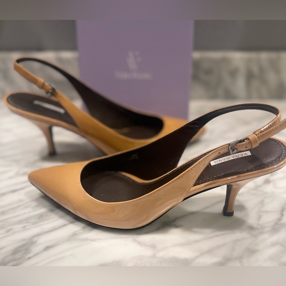 Vera Wang Slingback Kitten Heels Shoes size 8